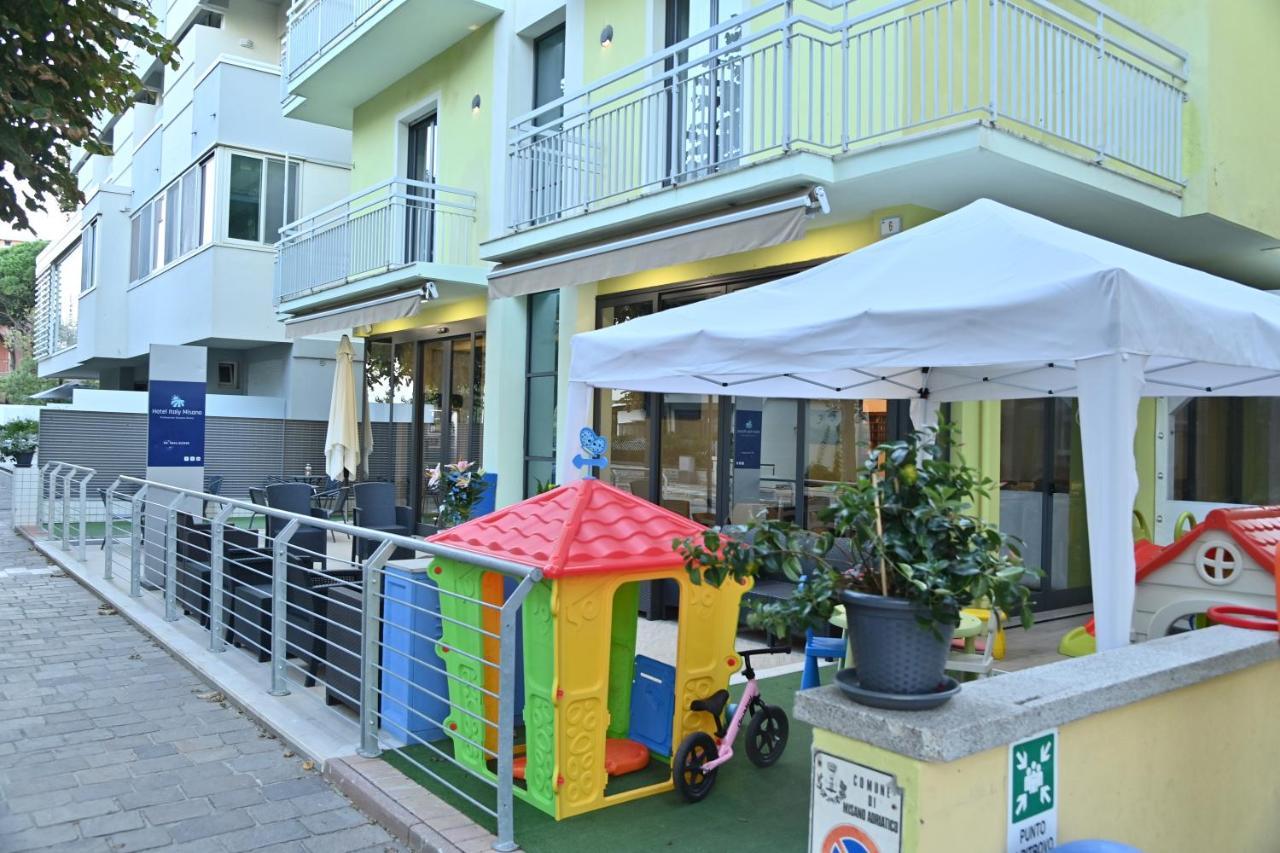 Hotel Italy Misano Adriatico Buitenkant foto